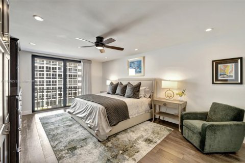 Condo in Fort Lauderdale, Florida, 3 bedrooms  № 1882391 - photo 24