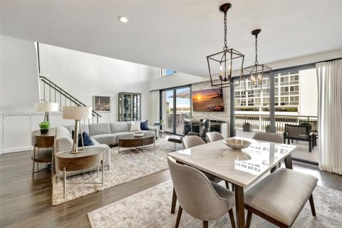 Condo in Fort Lauderdale, Florida, 3 bedrooms  № 1882391 - photo 11