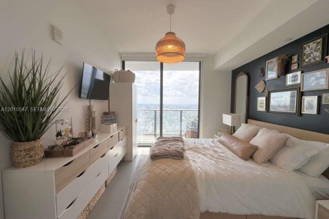 Condominio en alquiler en Miami, Florida, 1 dormitorio, 78.97 m2 № 2154316 - foto 10