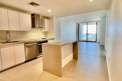 Condominio en alquiler en Miami, Florida, 1 dormitorio, 78.97 m2 № 2154316 - foto 18