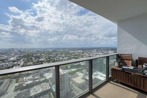 Condominio en alquiler en Miami, Florida, 1 dormitorio, 78.97 m2 № 2154316 - foto 21