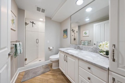 Condo in Saint Petersburg, Florida, 3 bedrooms № 2207557 - photo 26