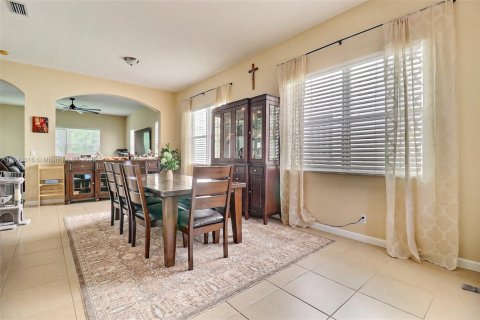 House in Boynton Beach, Florida 5 bedrooms, 289.76 sq.m. № 1840804 - photo 8