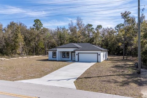House in Citrus Springs, Florida 3 bedrooms, 142.05 sq.m. № 1733767 - photo 2