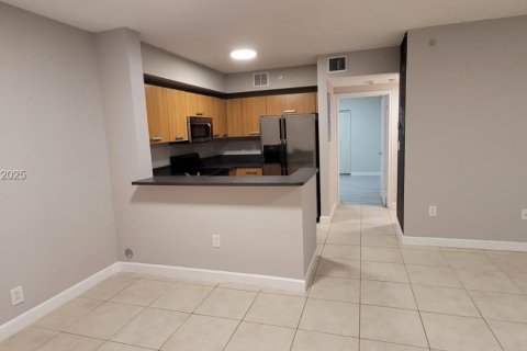 Condominio en alquiler en Miami, Florida, 2 dormitorios, 139.35 m2 № 1993722 - foto 5