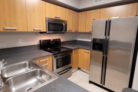 Condominio en alquiler en Miami, Florida, 2 dormitorios, 139.35 m2 № 1993722 - foto 11