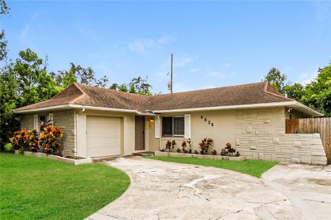 Casa en alquiler en Orlando, Florida, 3 dormitorios, 111.02 m2 № 1913616 - foto 1