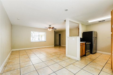 Casa en alquiler en Orlando, Florida, 3 dormitorios, 111.02 m2 № 1913616 - foto 6