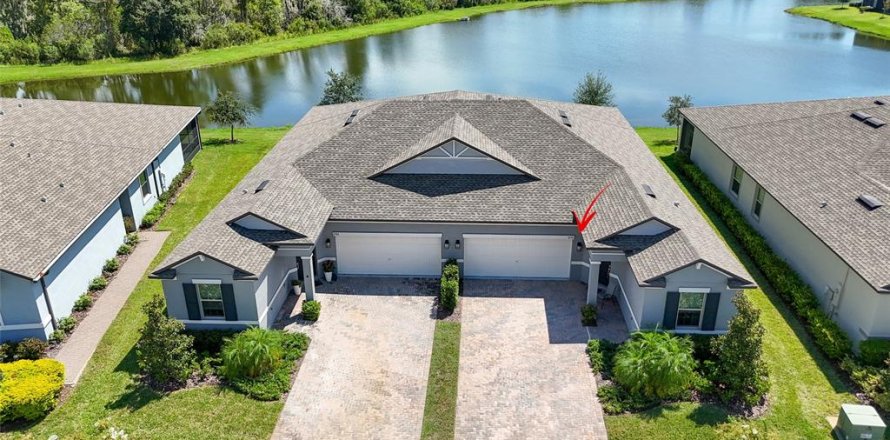 Casa en Land O' Lakes, Florida 3 dormitorios, 182.83 m2 № 1906003