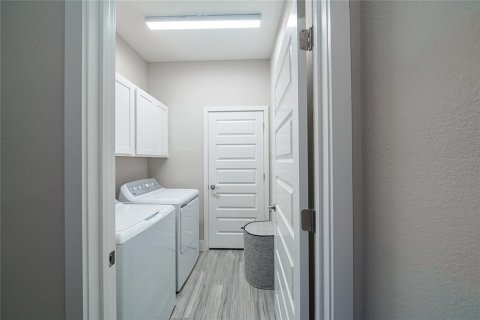 Casa en venta en Land O' Lakes, Florida, 3 dormitorios, 182.83 m2 № 1906003 - foto 13