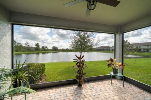 Casa en venta en Land O' Lakes, Florida, 3 dormitorios, 182.83 m2 № 1906003 - foto 3