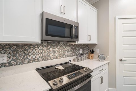 Casa en venta en Land O' Lakes, Florida, 3 dormitorios, 182.83 m2 № 1906003 - foto 28