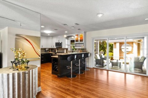 Villa ou maison à vendre à Sarasota, Floride: 3 chambres, 236.9 m2 № 2148171 - photo 3