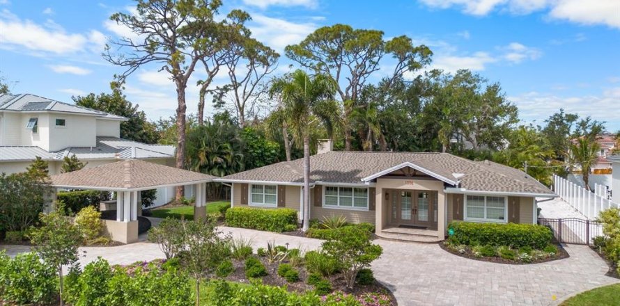 Villa ou maison à Sarasota, Floride 3 chambres, 236.9 m2 № 2148171