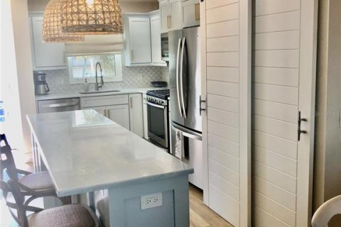 Condo in Dunedin, Florida, 1 bedroom № 2147460 - photo 25