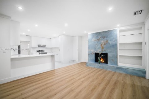 Снять в аренду виллу или дом в Пальметто-Бей, Флорида 4 спальни, 279.91м2, № 2041345 - фото 21