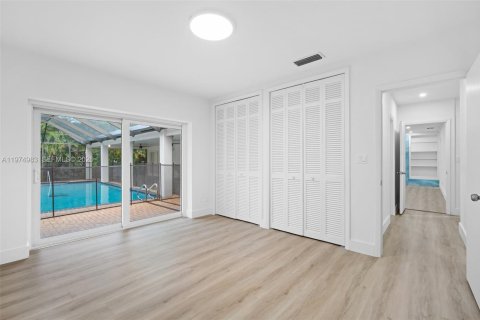 Снять в аренду виллу или дом в Пальметто-Бей, Флорида 4 спальни, 279.91м2, № 2041345 - фото 29