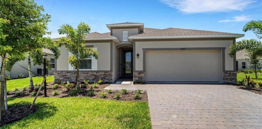 Casa en Port Charlotte, Florida 4 dormitorios, 200.76 m2 № 2384076