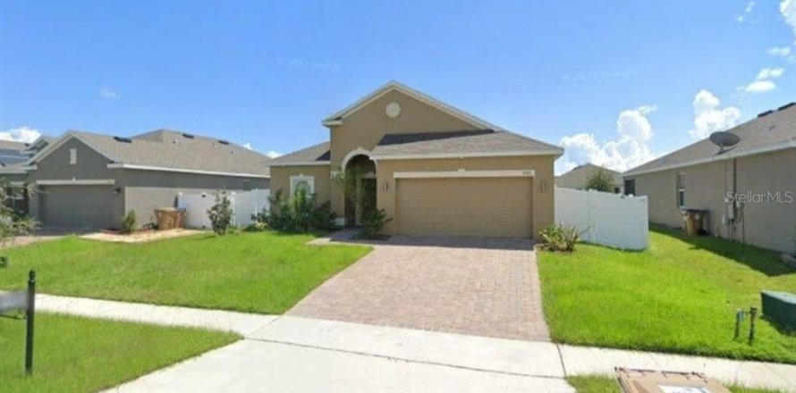 Villa ou maison à Kissimmee, Floride 4 chambres, 155.8 m2 № 1771386
