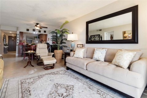 Copropriété à vendre à Cocoa Beach, Floride: 2 chambres, 102.29 m2 № 1915462 - photo 26