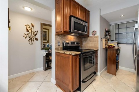 Copropriété à vendre à Cocoa Beach, Floride: 2 chambres, 102.29 m2 № 1915462 - photo 10