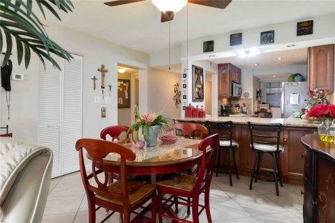 Copropriété à vendre à Cocoa Beach, Floride: 2 chambres, 102.29 m2 № 1915462 - photo 16