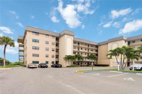 Copropriété à vendre à Cocoa Beach, Floride: 2 chambres, 102.29 m2 № 1915462 - photo 6