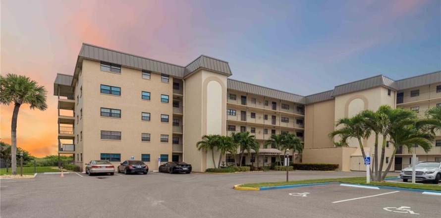Condo à Cocoa Beach, Floride, 2 chambres № 1915462