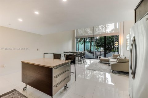 Condominio en alquiler en Miami Beach, Florida, 2 dormitorios, 157.93 m2 № 2052005 - foto 5