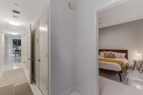 Condominio en alquiler en Miami Beach, Florida, 2 dormitorios, 157.93 m2 № 2052005 - foto 15