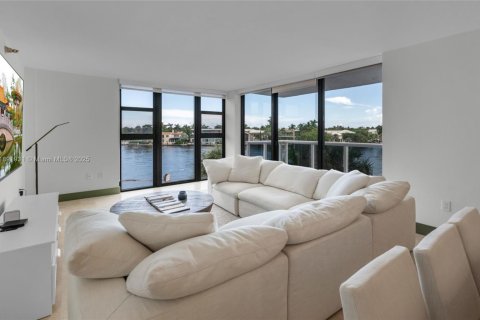 Condo in Aventura, Florida, 2 bedrooms  № 1944148 - photo 7