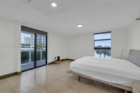 Condo in Aventura, Florida, 2 bedrooms  № 1944148 - photo 14
