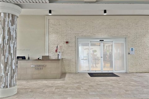 Condo in Aventura, Florida, 2 bedrooms  № 1944148 - photo 3
