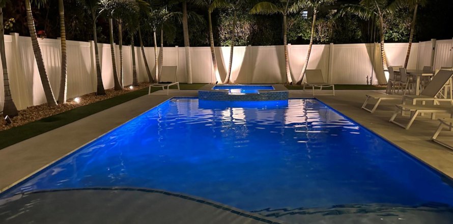Immobilier commercial à Palm Beach Shores, Floride 3 chambres, 161.84 m2 № 827714