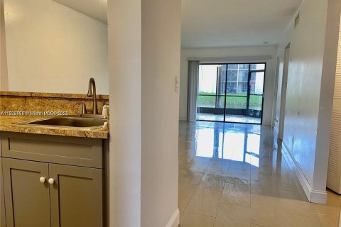 Copropriété à louer à Miramar, Floride: 2 chambres, 76.18 m2 № 1896076 - photo 16