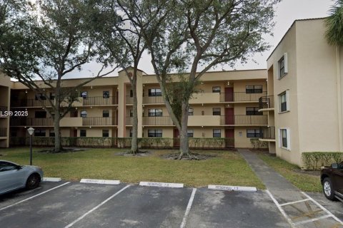 Copropriété à louer à Miramar, Floride: 2 chambres, 76.18 m2 № 1896076 - photo 3
