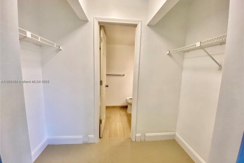 Copropriété à louer à Miramar, Floride: 2 chambres, 76.18 m2 № 1896076 - photo 7