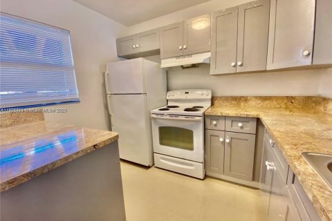 Copropriété à louer à Miramar, Floride: 2 chambres, 76.18 m2 № 1896076 - photo 15