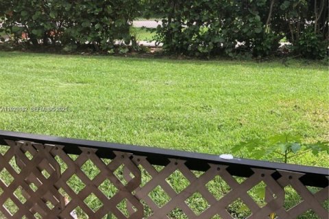 Снять в аренду кондоминиум в Хомстед, Флорида 2 спальни, 80.17м2, № 1987947 - фото 12