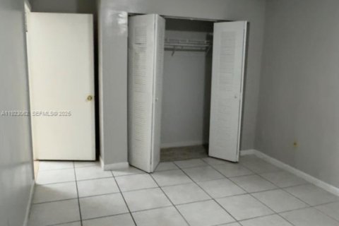 Снять в аренду кондоминиум в Хомстед, Флорида 2 спальни, 80.17м2, № 1987947 - фото 9