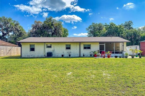 House in Edgewater, Florida 3 bedrooms, 119.57 sq.m. № 1642453 - photo 2