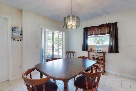 House in Edgewater, Florida 3 bedrooms, 119.57 sq.m. № 1642453 - photo 24