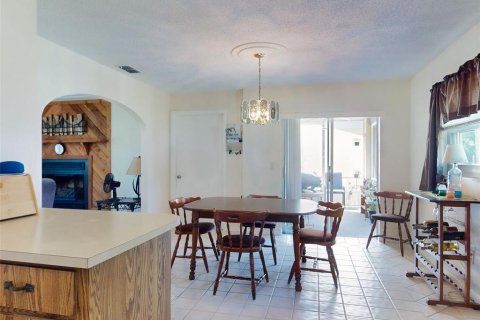 House in Edgewater, Florida 3 bedrooms, 119.57 sq.m. № 1642453 - photo 27