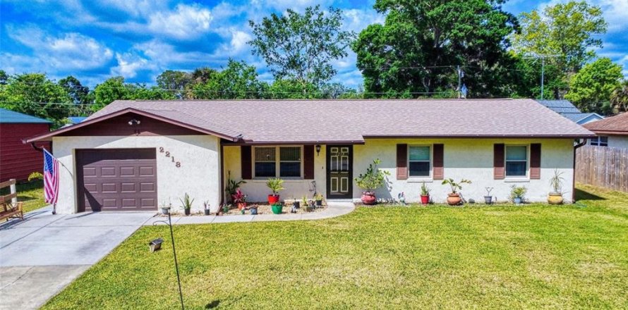 House in Edgewater, Florida 3 bedrooms, 119.57 sq.m. № 1642453