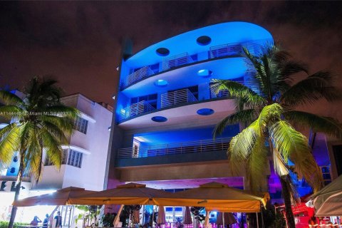 Condominio en venta en Miami Beach, Florida, 1 dormitorio, 44.04 m2 № 1892838 - foto 2