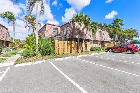 Townhouse in Boca Raton, Florida 3 bedrooms, 134.62 sq.m. № 2076232 - photo 19