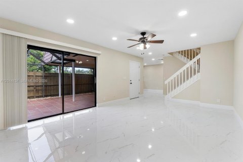 Townhouse in Boca Raton, Florida 3 bedrooms, 134.62 sq.m. № 2076232 - photo 5