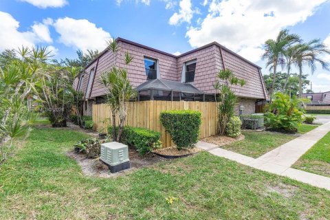 Townhouse in Boca Raton, Florida 3 bedrooms, 134.62 sq.m. № 2076232 - photo 21