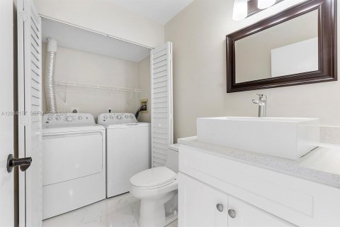Townhouse in Boca Raton, Florida 3 bedrooms, 134.62 sq.m. № 2076232 - photo 6