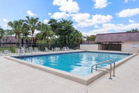 Townhouse in Boca Raton, Florida 3 bedrooms, 134.62 sq.m. № 2076232 - photo 23